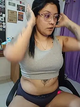 Snapshot of DaniPoison chatting on June 20, 2026, 7:27 pm DaniPoison online show from June 20, 2026, 7:27 pm