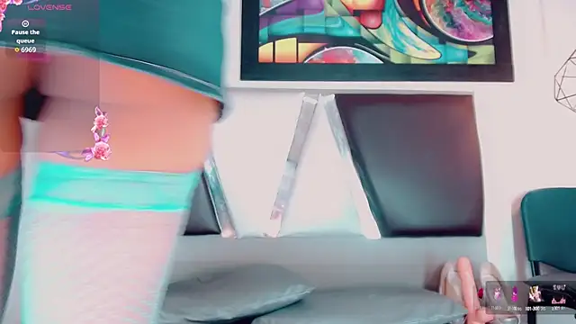 alexsandra kiss online show from September 23, 2025, 11:24 am