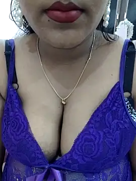 priya 00143 online show from May 5, 2026, 6:16 pm