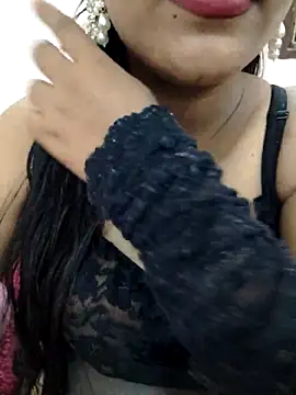 priya 00143 online show from May 7, 2026, 6:02 pm