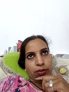 Snapshot of Hotty-Nidhi chatting on June 19, 2026, 3:38 pm Hotty-Nidhi online show from June 19, 2026, 3:38 pm