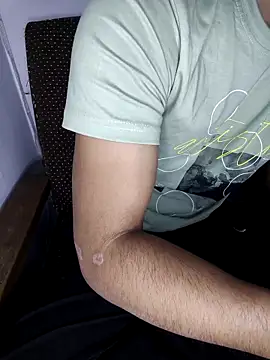 HARSHHU01 online show from April 10, 2026, 5:06 pm