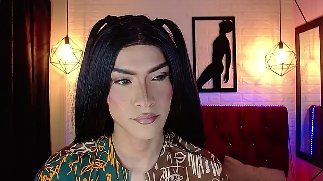 agatha rodriguez online show from November 6, 2025, 1:56 pm