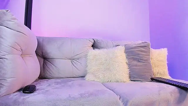 AshtonnSummer online show from November 21, 2025, 9:13 pm