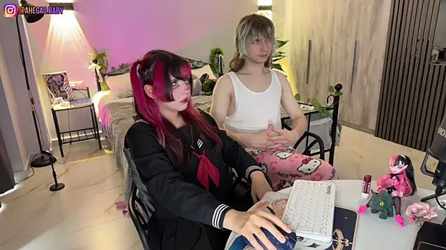 Snapshot of h3ntai_baby chatting on July 12, 2026, 3:03 pm h3ntai baby online show from July 12, 2026, 3:03 pm