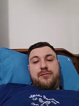 hugedickedd online show from February 15, 2026, 4:31 am