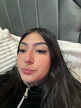Snapshot of Lilith_Thompson chatting on October 20, 2025, 4:46 am Lilith Thompson online show from October 20, 2025, 4:46 am