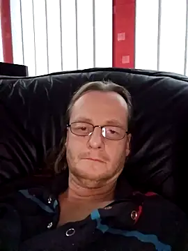 namorreyeb1 online show from December 24, 2024, 3:05 pm