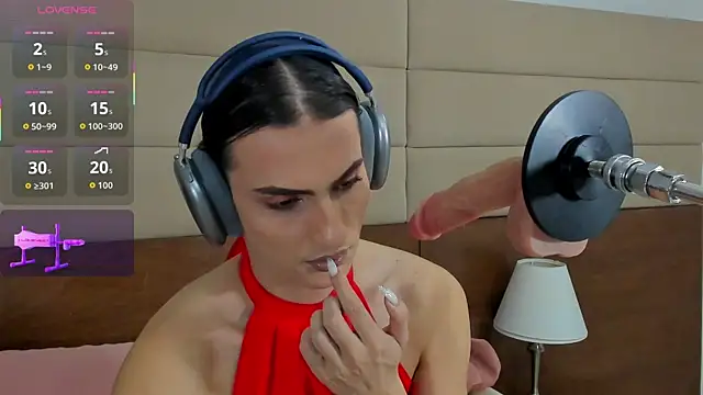 shantall skinny online show from November 10, 2025, 3:27 am