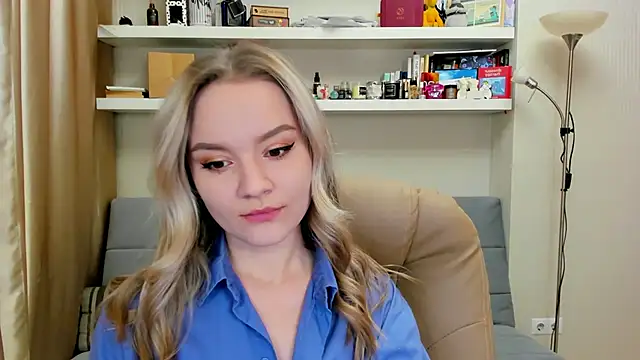 Kara Smith  online show from December 9, 2024, 9:16 pm