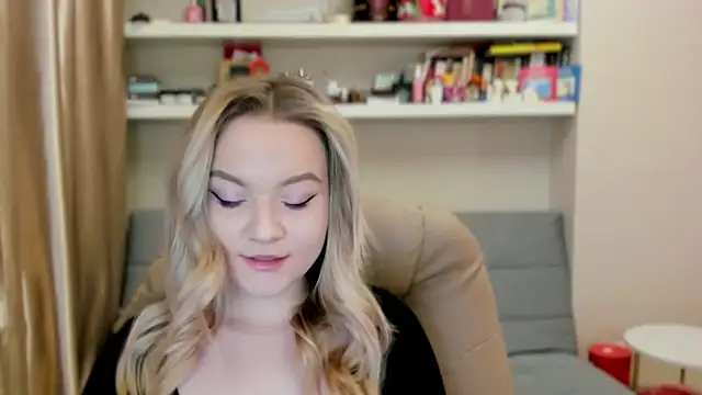 Kara Smith  online show from March 20, 2026, 10:58 pm