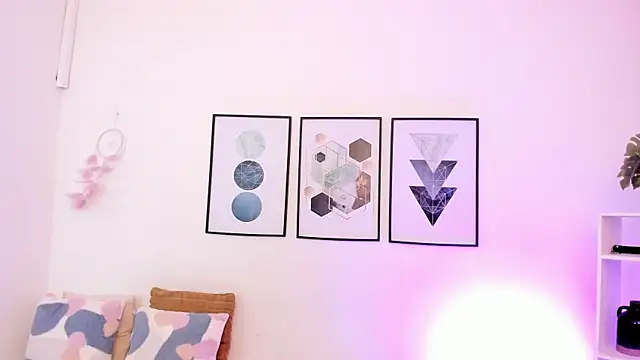 dullce77 online show from September 10, 2025, 7:25 pm