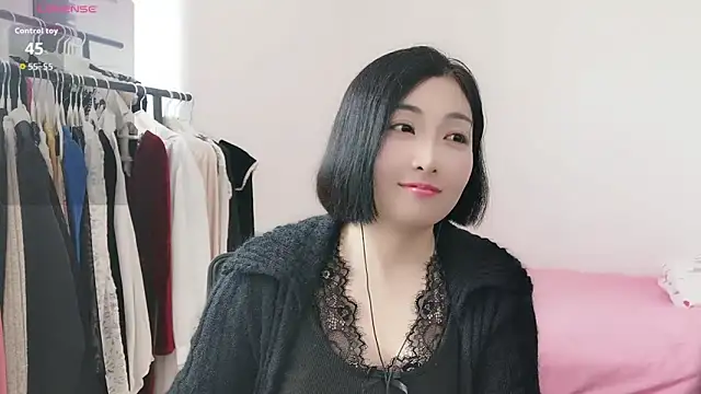 Rachel-6600 online show from April 13, 2026, 3:01 am