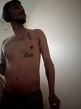 HazelEyedJay420 online show from January 16, 2026, 1:04 pm