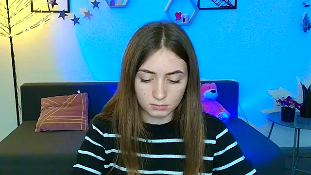 LilyHaart online show from March 12, 2025, 5:17 pm