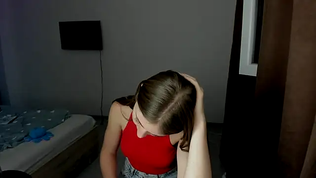 LilyHaart online show from September 9, 2025, 5:23 pm