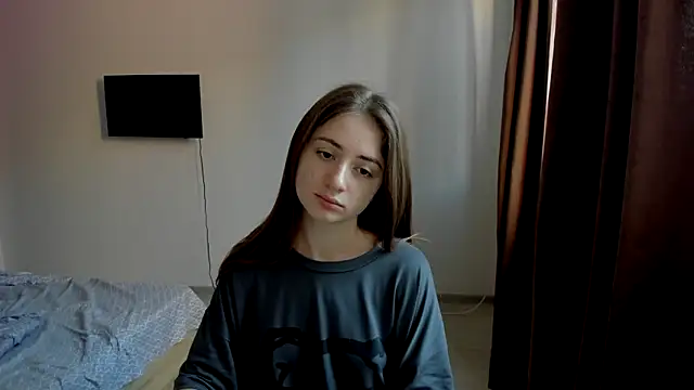 LilyHaart online show from September 24, 2025, 4:49 am