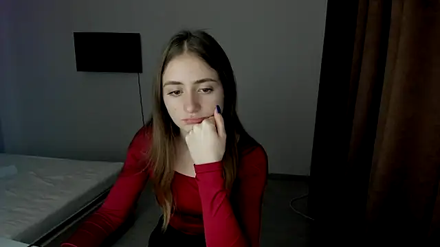 LilyHaart online show from October 31, 2025, 8:10 pm