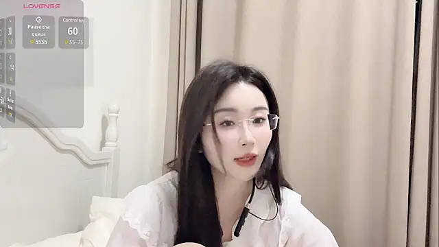 Snapshot of sexy-cc666 chatting on March 11, 2025, 2:29 pm sexy-cc666 online show from March 11, 2025, 2:29 pm