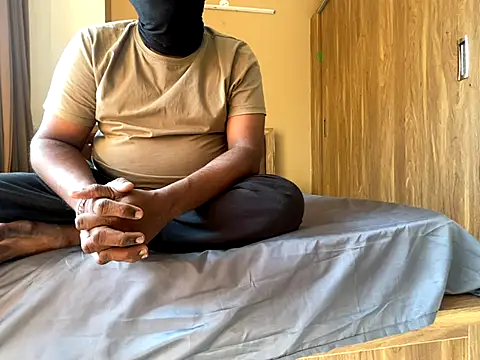 nightlife  12 online show from November 7, 2025, 8:58 am