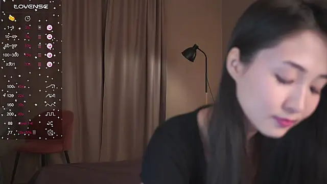 SeulBi online show from April 8, 2026, 2:39 pm