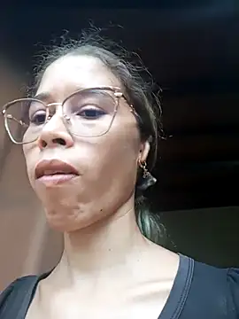 Snapshot of Sexi_girl29 chatting on July 10, 2026, 9:39 pm Sexi girl29 online show from July 10, 2026, 9:39 pm