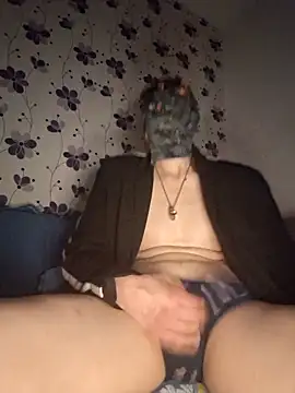 ThePython666 online show from March 10, 2025, 6:12 pm