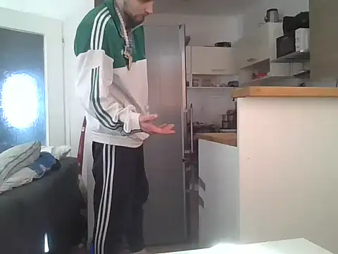 ThePython666 online show from March 18, 2025, 3:21 pm