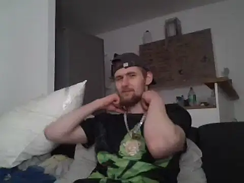 ThePython666 online show from March 20, 2025, 11:45 pm