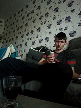 ThePython666 online show from November 1, 2025, 2:41 pm