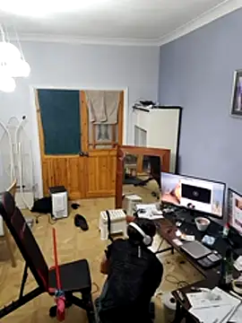 Snapshot of Nick-Ox chatting on June 4, 2026, 7:53 pm Nick-Ox online show from June 4, 2026, 7:53 pm
