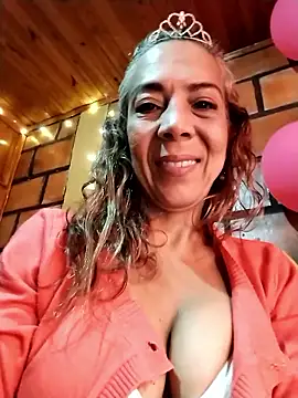 Lady Lolla11 online show from January 10, 2026, 2:52 pm