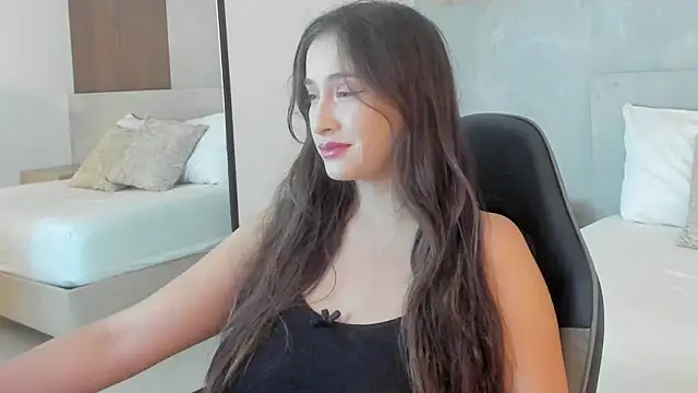 sophia martinezz  online show from February 9, 2026, 7:51 pm