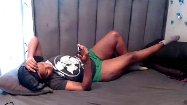 LustyDeziree1 online show from February 4, 2026, 3:29 pm