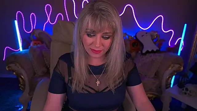 CandyLadyyy online show from November 1, 2025, 9:50 pm