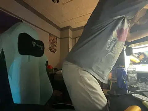 twink69Finger online show from September 28, 2025, 9:31 pm