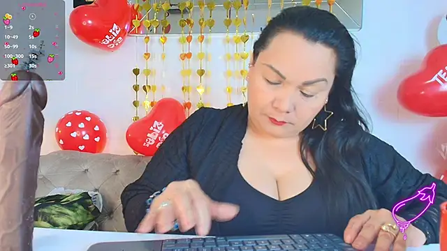 Snapshot of EllenaBoobs_ chatting on September 12, 2025, 6:24 am EllenaBoobs online show from September 12, 2025, 6:24 am