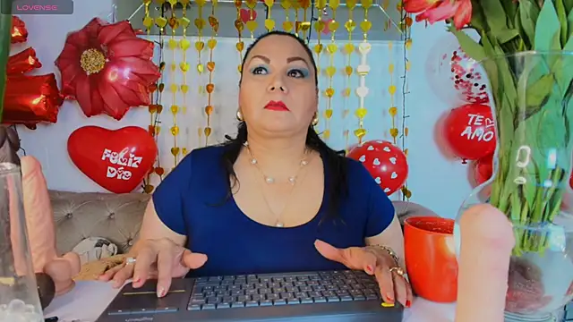 Snapshot of EllenaBoobs_ chatting on September 19, 2025, 5:31 am EllenaBoobs online show from September 19, 2025, 5:31 am