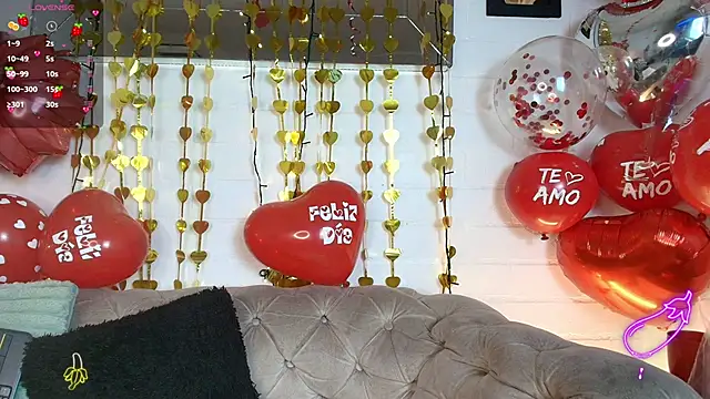 Snapshot of EllenaBoobs_ chatting on September 20, 2025, 6:03 am EllenaBoobs online show from September 20, 2025, 6:03 am