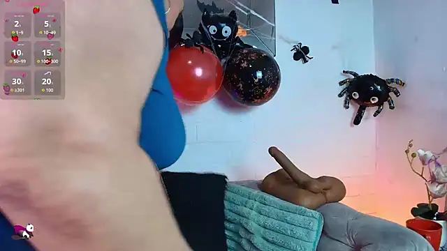 Snapshot of EllenaBoobs_ chatting on October 28, 2025, 6:06 am EllenaBoobs online show from October 28, 2025, 6:06 am