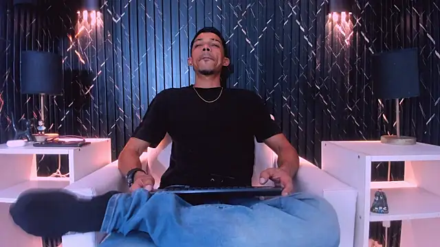 Gregory Sforza online show from February 4, 2026, 7:09 pm