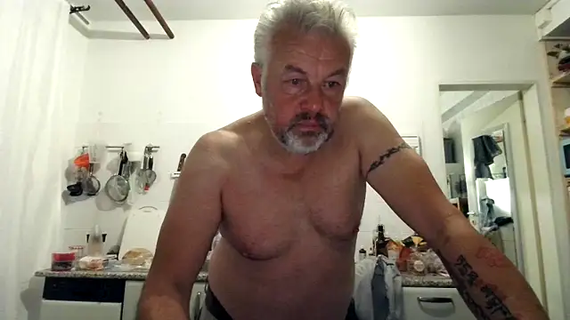 Berg Boy online show from September 16, 2025, 3:51 am