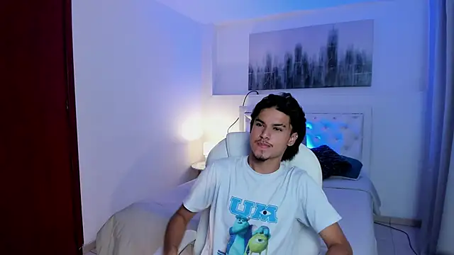 MathewAdams online show from October 24, 2025, 7:43 pm