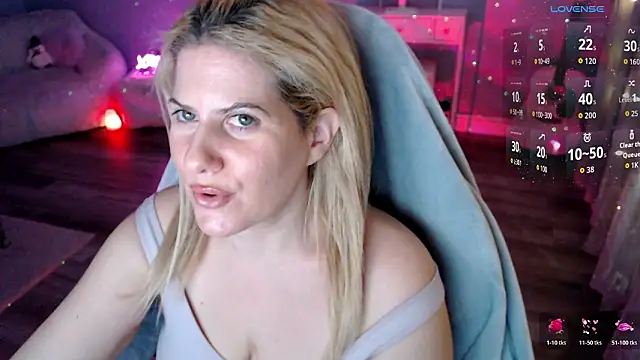 BellaStar84 online show from February 10, 2026, 12:42 pm