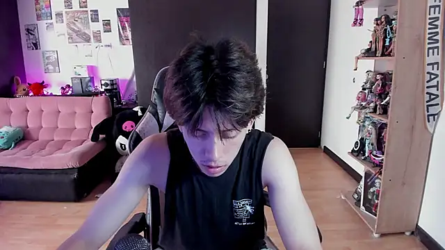 Snapshot of xIce_Boy chatting on June 3, 2026, 1:25 pm xIce Boy online show from June 3, 2026, 1:25 pm