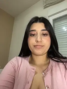 Snapshot of SashaLuss_ chatting on May 3, 2026, 6:36 pm SashaLuss online show from May 3, 2026, 6:36 pm
