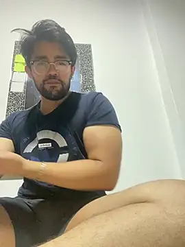 SrM0rgan online show from March 23, 2025, 4:38 am