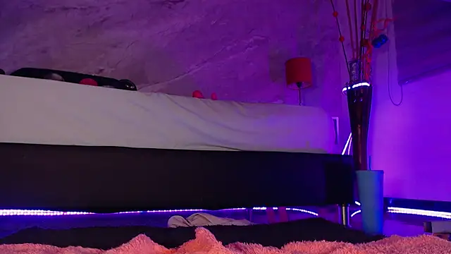 catmolly  online show from December 30, 2024, 11:06 pm