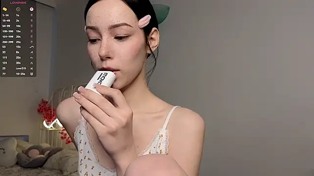 Snapshot of glamourr chatting on May 31, 2026, 10:55 am glamourr online show from May 31, 2026, 10:55 am