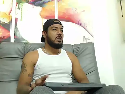 BladeFoxxx1 online show from November 20, 2025, 10:42 pm